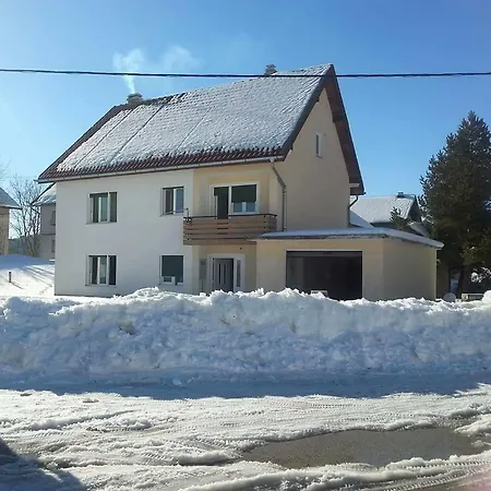 Iva Dom Kupres * Kupres (Canton 10)